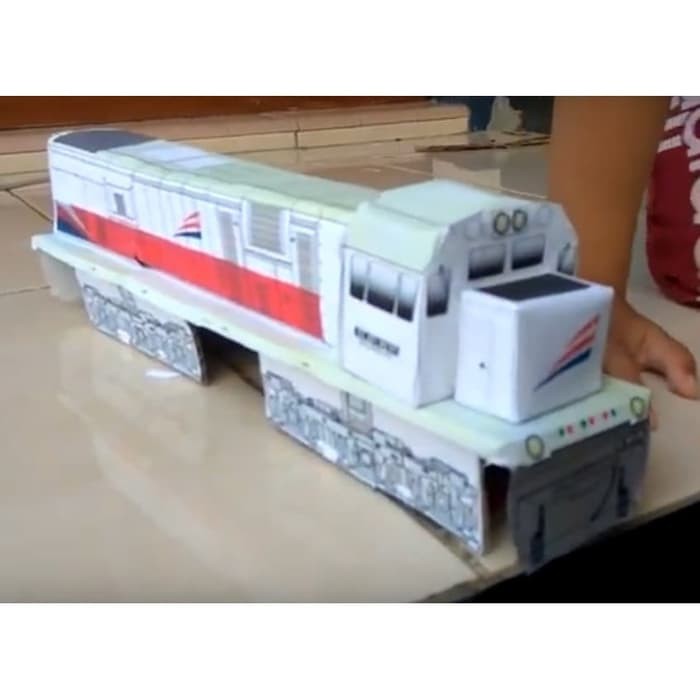 DIY Miniatur Papercraft Lokomotif CC 201 New Tanpa Alas