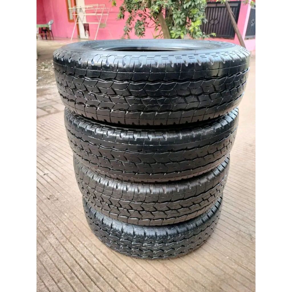 ban mobil ring 13 muatan ukuran 175/ r13 C copotan tubles random merk