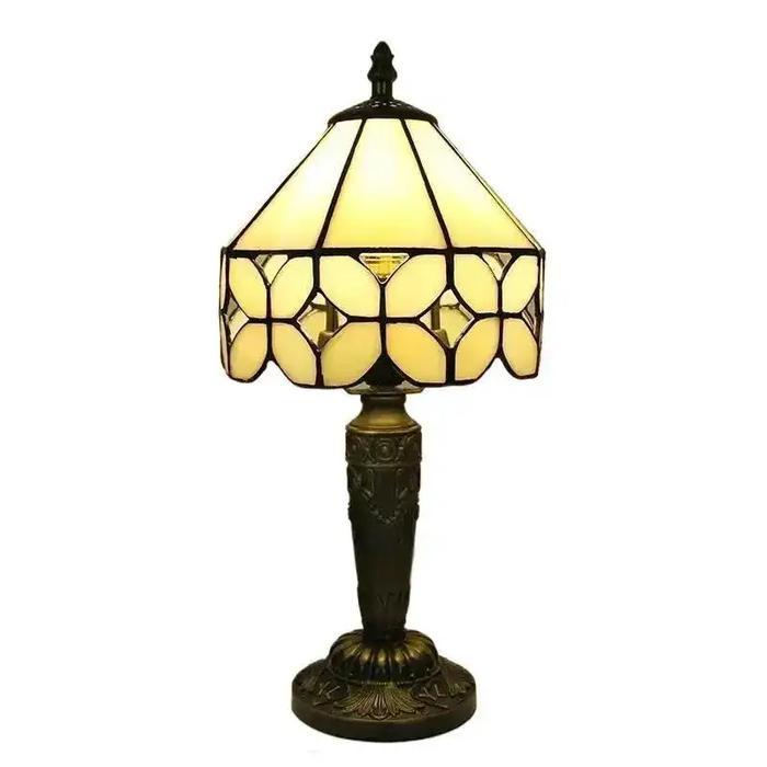 Lampu Meja Kaca Patri Tiffany Motif Bunga Warna Krem Lampu Hias Vintage Elegan