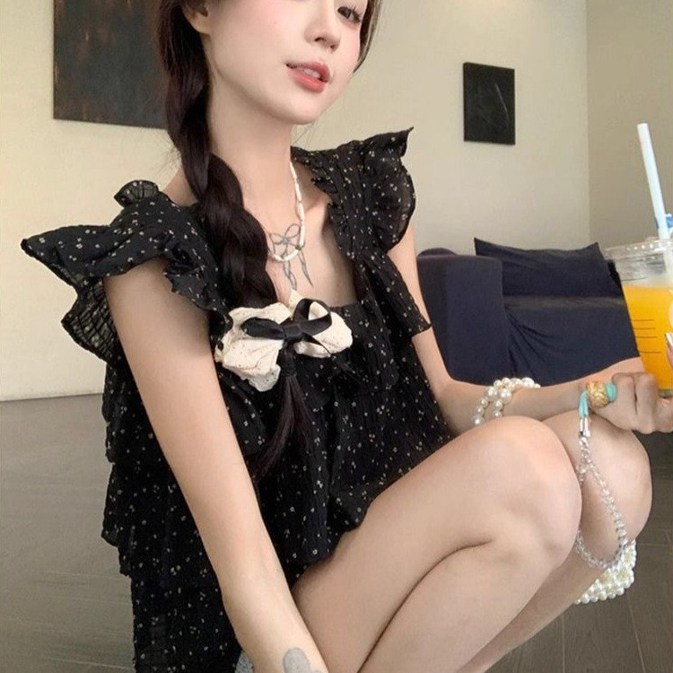 Livia Wardrobe  Blus sifon motif bunga berkerah persegi gaya Prancis