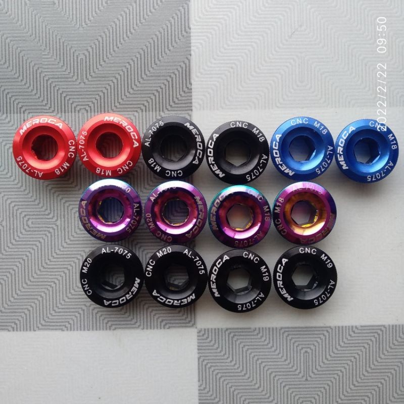 Foto Baut Tutup cover crank screw Hollowtech 2 HT2 sebelah kiri M20 M19 M18 untuk Shimano Prowheel racework Non series