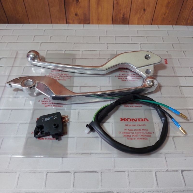 paket handle rem silver satu set plus swit rem kanan kiri motor honda beat delux Scoopy donat ring 1
