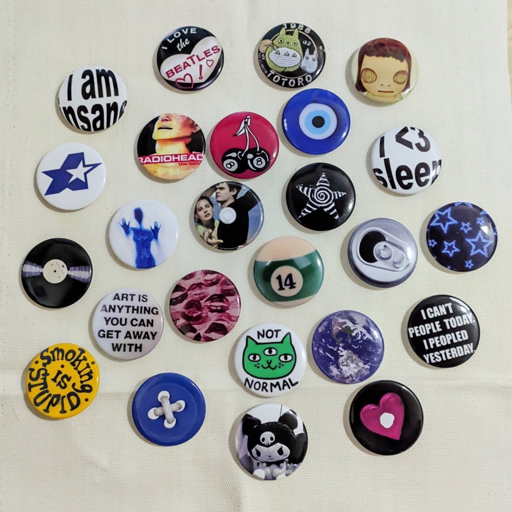 BERSY Y2K PIN BUTTON GLOSSY | bag accessories y2k core bros | 44mm | aesthetic