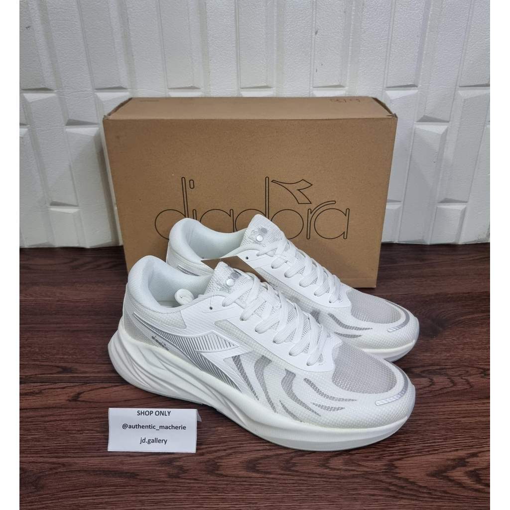 ORIGINAL SALE 70% SEPATU DIADORA RUNNING MANUELA MEN