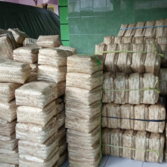 Besek Bambu 22X22 Sepasang Bakul Bambu Besek Bambu Untuk Hampers
