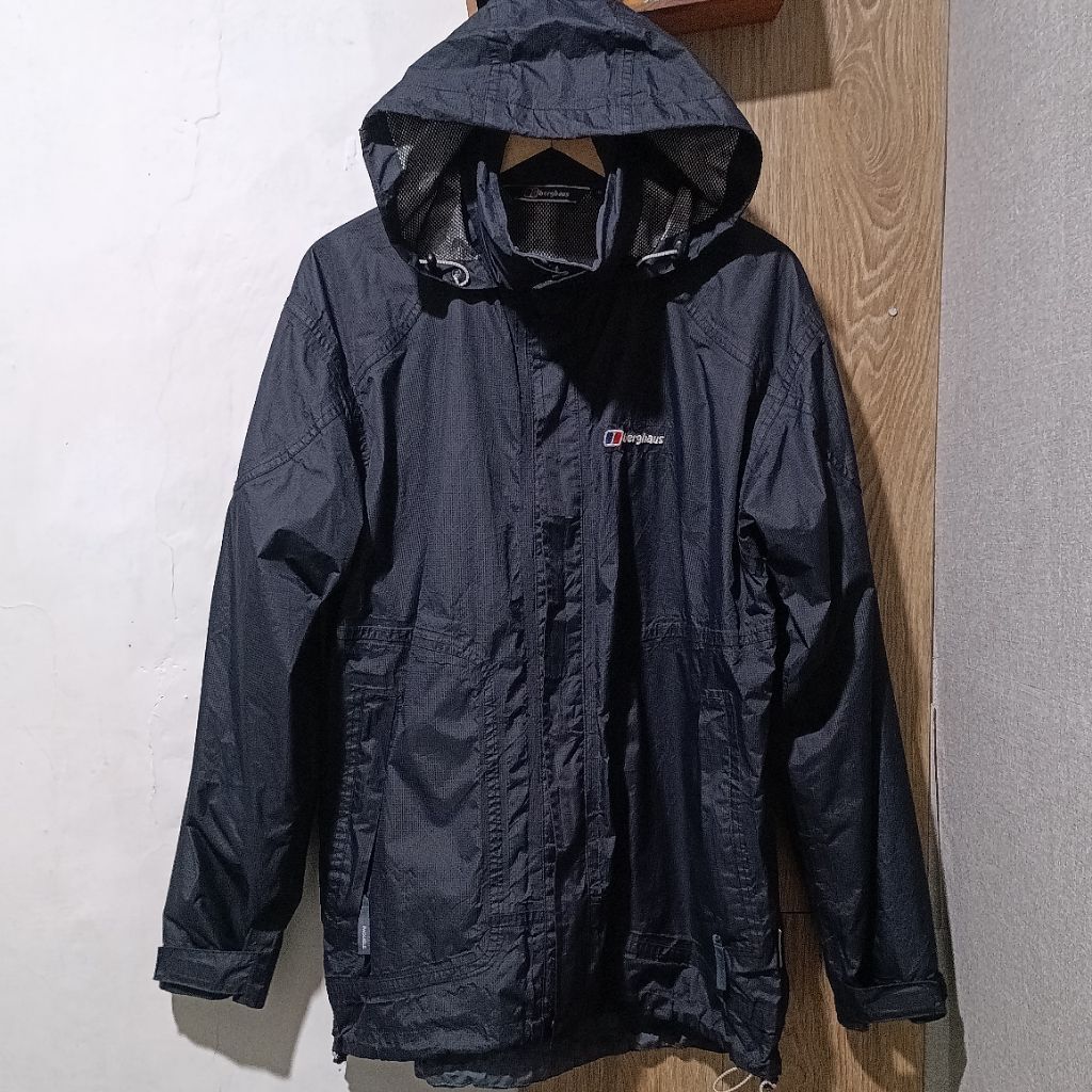 jaket outdoor packable berghaus second