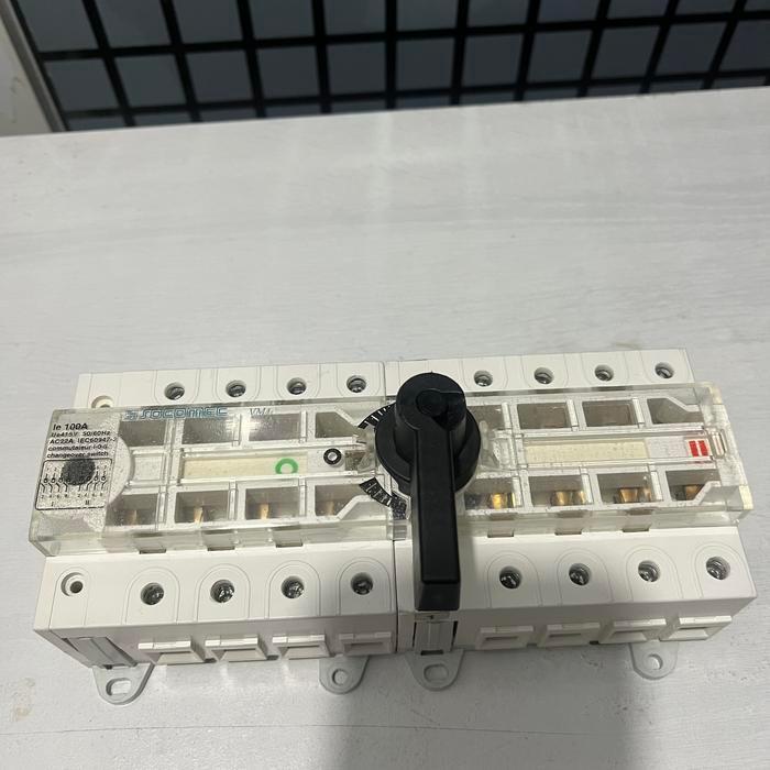 Ohm saklar socomec 4pole 100A cos 4p 100a socomec - 80A