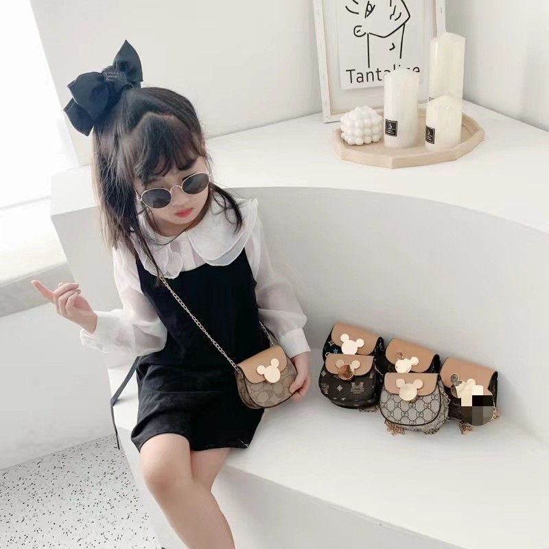 TAS ANAK PEREMPUAN MODEL SLING BAG SELEMPANG TALI RANTAI LV GIRL