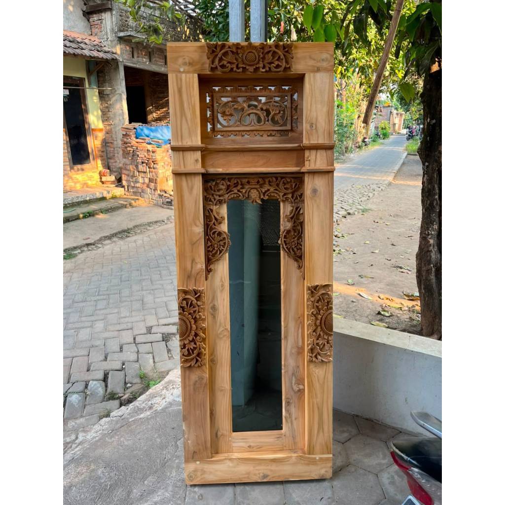 Jendela Gebyok Minimalis Kayu Jati Ukir Jepara / Jendela Ukir Jepara