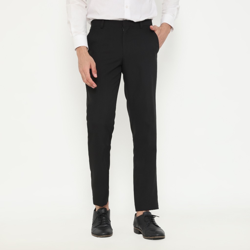 Andre Laurent Celana Panjang Formal Pria Slim Fit Hitam (85)