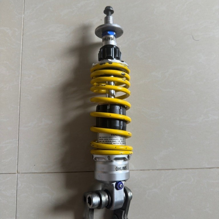 ohlins shock depan vespa