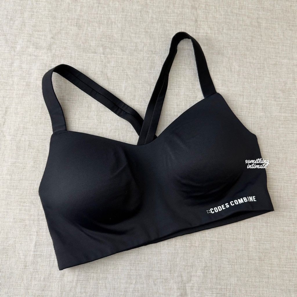 CODES COMBINE Japan Active Bodies Bra Cross Airism Sports Bra / Workout Yoga Pilates Outfit Seamless