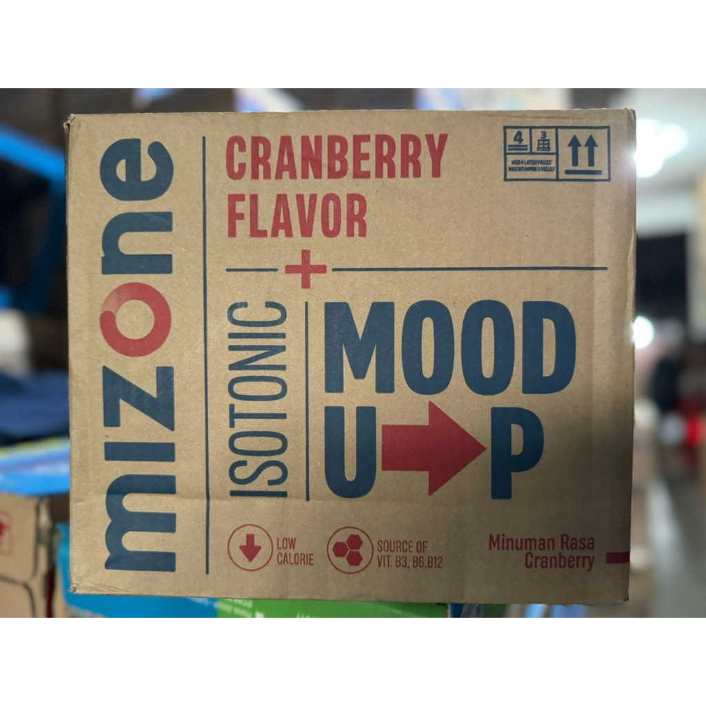Mizone minuman isotonic 500ml @ 12 botol / 1 dus