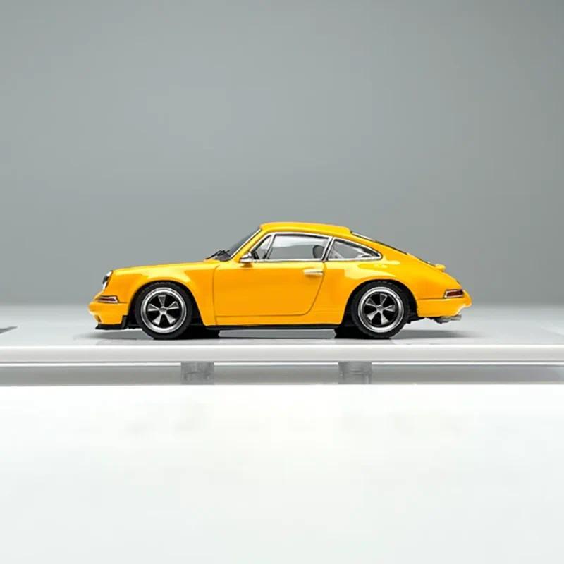 ZM Zincit 1/64 911 Singer Coupe DLS Alloy Car Model Adult Gift Hobby & Toys Desktop Decoration Scene