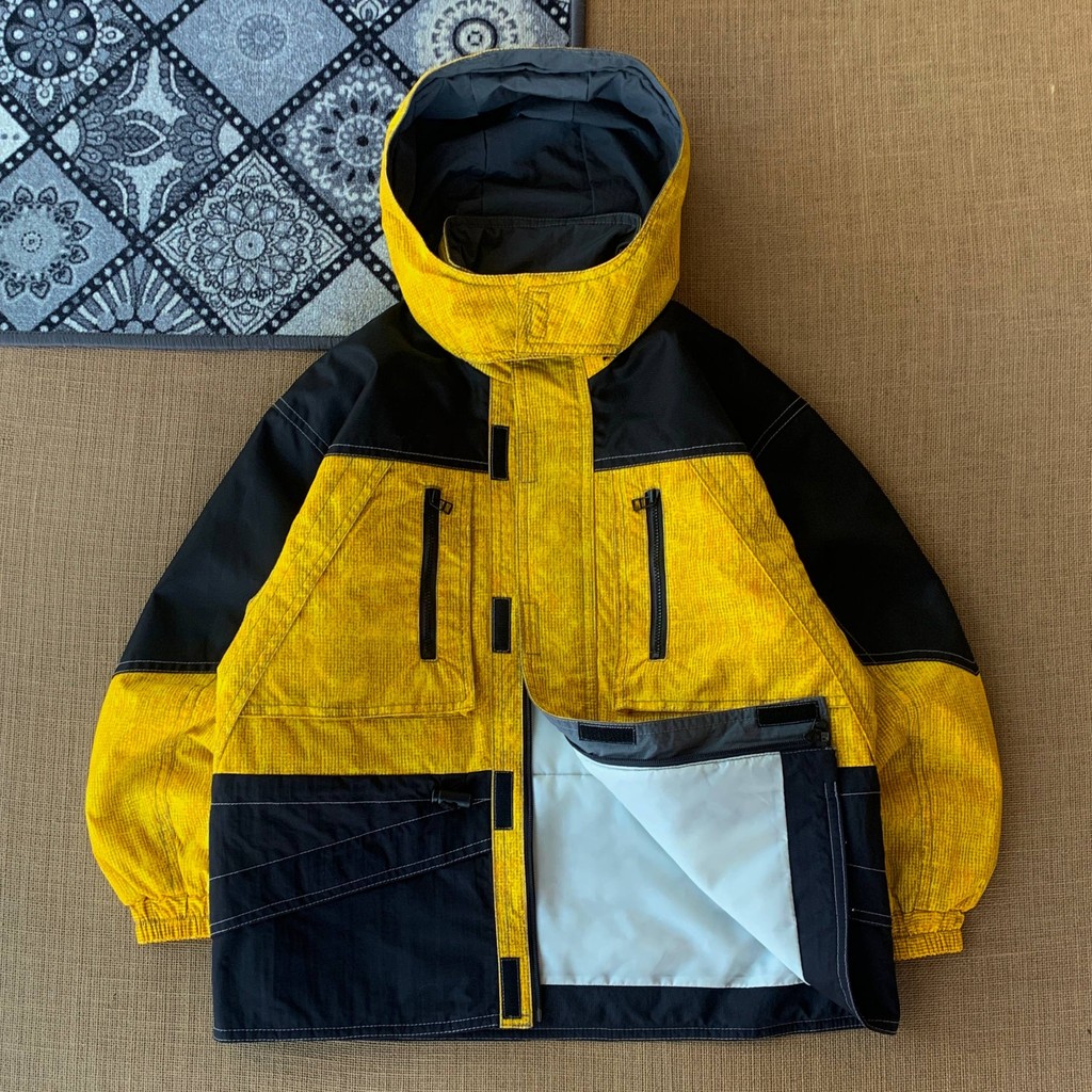 jaket Vtg Fablice size tb 150 (anti air)
100% original 080826P