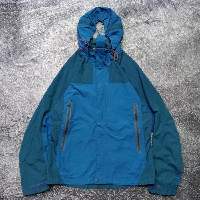 Jaket outdoor gopcore GIORDANO hoodie bisa dilepas jaket hiking gunung anti air casual bagus size L