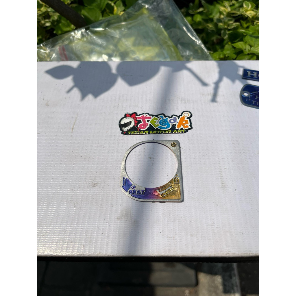 Emblem kunci keyless pcx 150 titanium made in vietnam