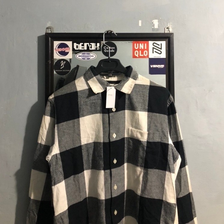 Kemeja Flanel UNIQLO GU size S