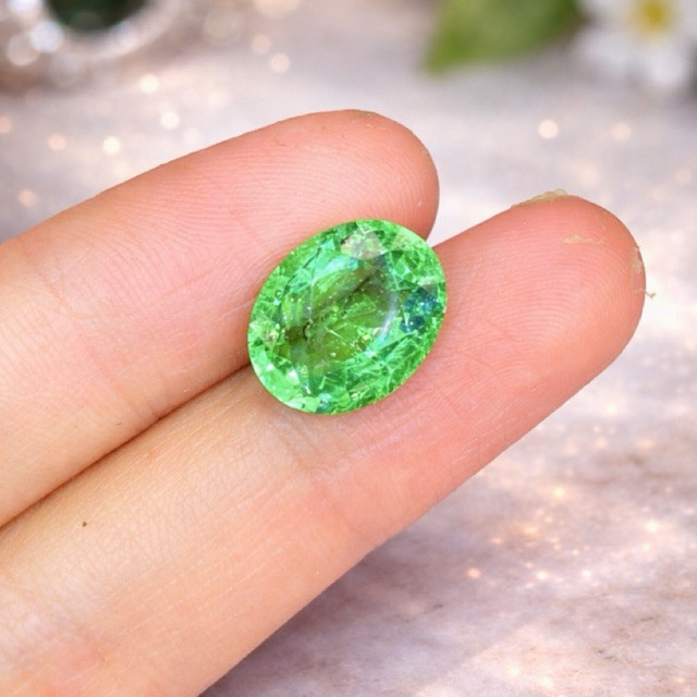 Natural Emerald Beryl Colombia + Bermemo