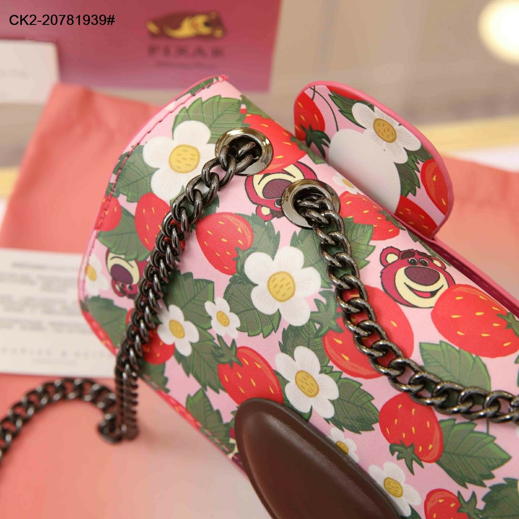 Lotso Flap Giftset Bag #CK2-20781939 – Tas Wanita Elegan Semi Platinum, Desain Mewah Mirip Original,