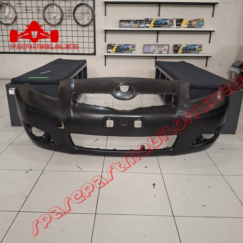 Bumper Bemper Depan Toyota Yaris 2009 Asli