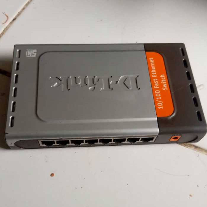 SWITCH HUB MERK D-LINK BEKAS KANTOR NORMAL