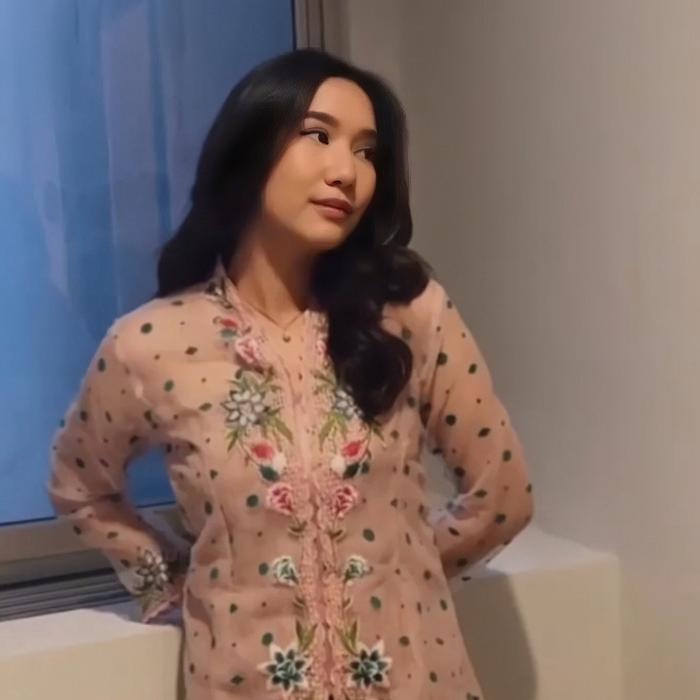 Kebaya Encim Bordir Sutra Kaca Kahiyang Full Furing Bordir Kain lengan panjang - MAROON, LD 95