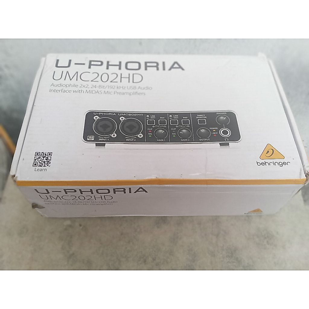 Behringer UMC202HD Audio Interface