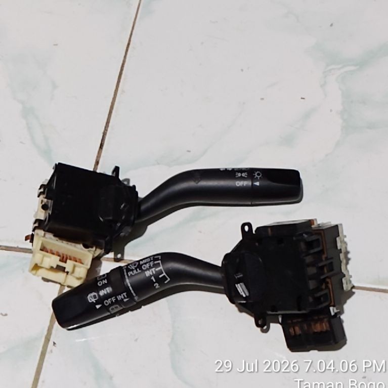 saklar kombinasi Ford escape v6 G1