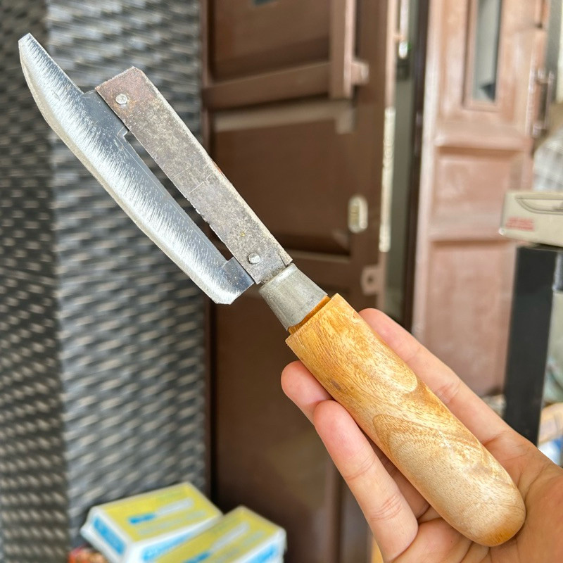 Pisau Kupas Kulit Kelapa Nyaman Digenggam - Alat Pengupas Kulit Kelapa - Peeler Buah Kelapa - Pisau 