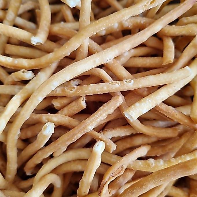 Foolix- Kripik Stik Pangsit Keju 500 Gram