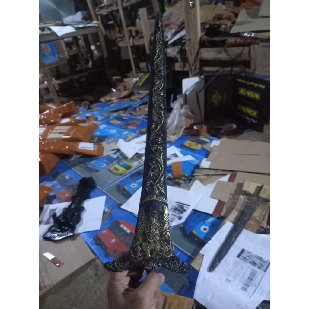 Bilah Keris Model Lurus Motif Naga Timbul Warna Hitam Emas