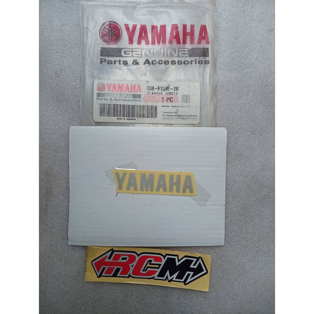 3S0-F153E-20 EMBLEM LOGO STICKER STIKER TIMBUL PANEL DEPAN DASI TULISAN YAMAHA SILVER MIO SPORTY VEG