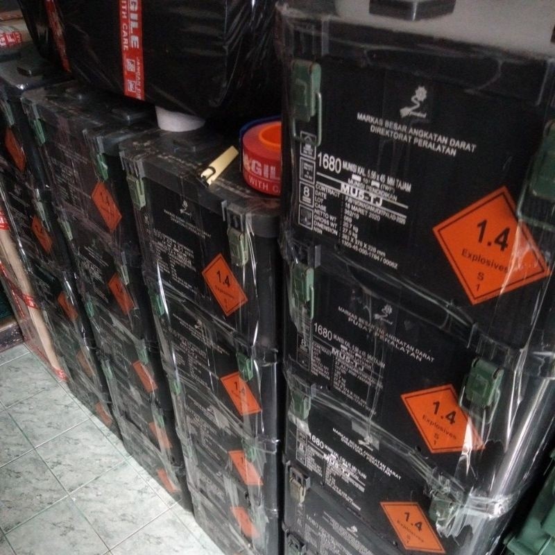 

Box kotak plastik bekas amunisi pindat/Box plastik original pindat