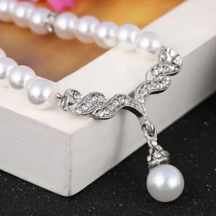 ANTING KOREA HIJAB GIWANG KOREA ANTING MUTIARA BUNGA BERLIAN - Gold