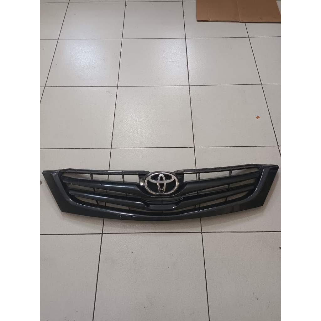 GRILL ATAS INNOVA 2008 ORI SEKEN COPOTAN