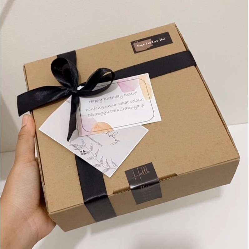 KADO CEWEK / HADIAH CEWEK /HAMPERS CEWEK / KADO ULANG TAHUN CEWEK / KADO ANNIVERSARRY / HADIAH WEDDI