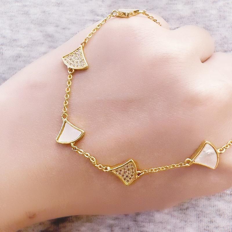 Gelang Kipas Mewah Elegan dengan Cangkang Mutiara Zirconia Berkilau Bracelet  - Gelang Motif Kipas K