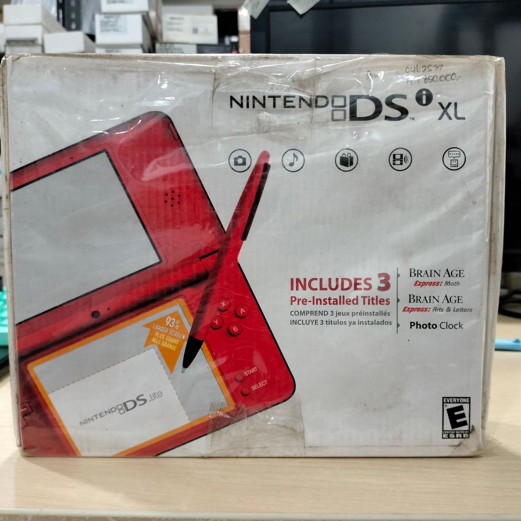 Nintendo DSi XL (071391)