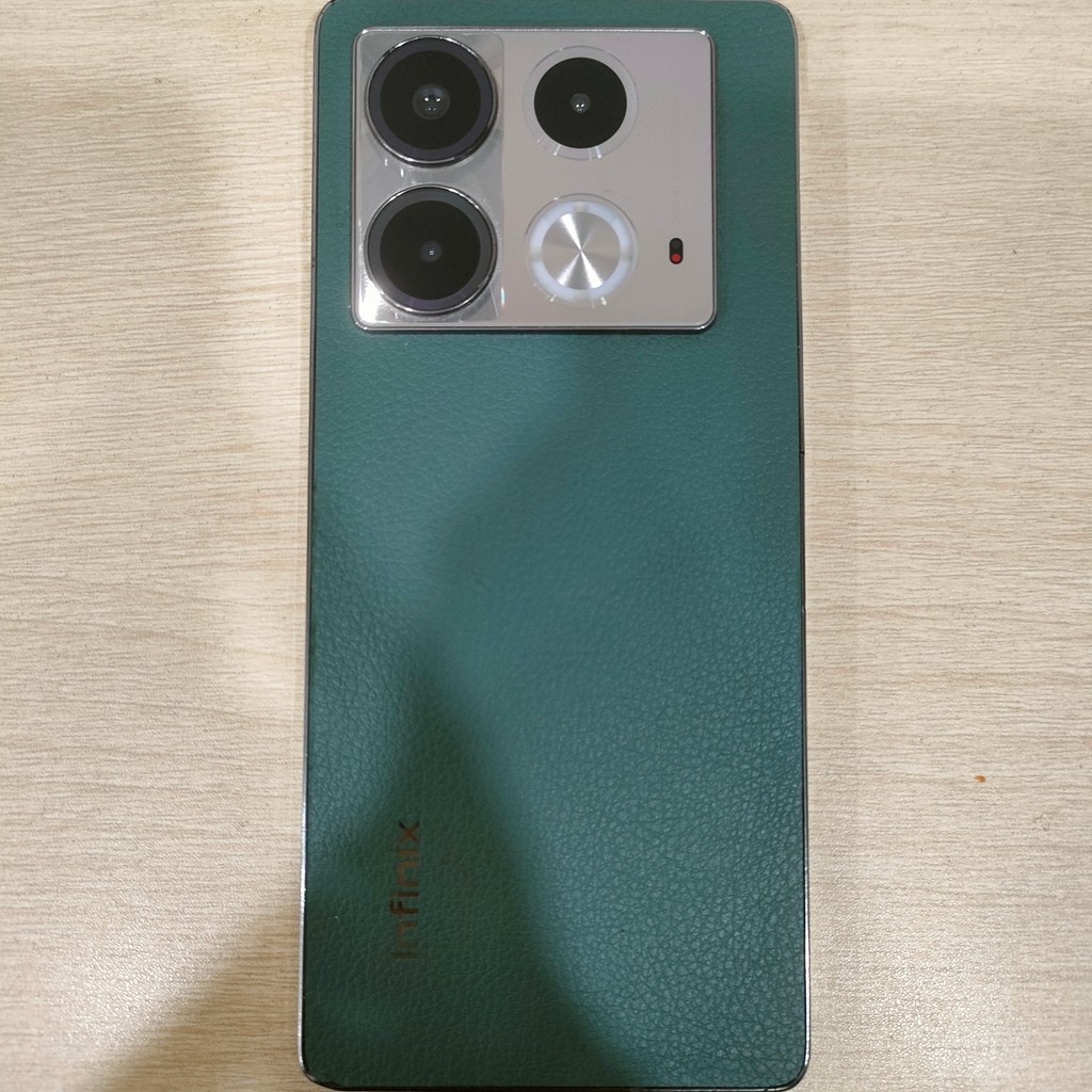 Handphone Infinix Note 40 Ram 8/256 GB (batangan, cek minus 1110) 783864