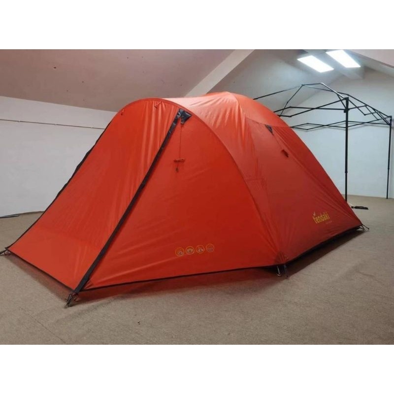 tenda kapasitas 4 orang tendaki borneo 4, Nsm4 , Java 4 Light , Moluccas 4 pro, Arundaya 4 Light ori