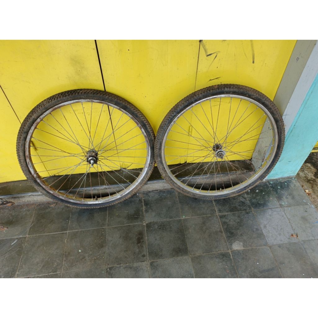 velk sepeda mtb 26 bahan besi plus ban masih layak