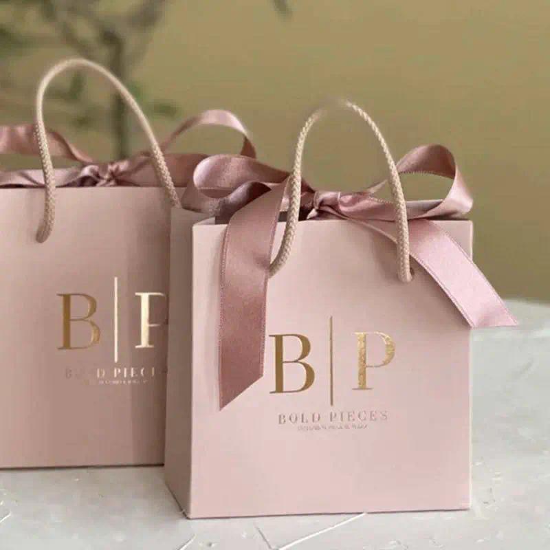 Custom Logo Luxury Paperbag Boutique Retail Clothing Packaging Shopping Bag Gift Bag