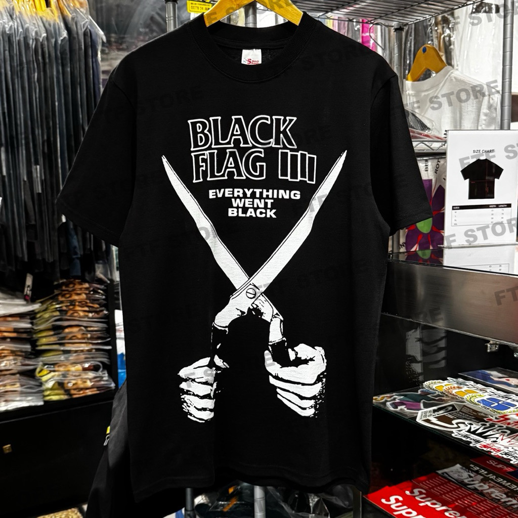 Black Flag - Everything Went Black Tshirt Katun Retro