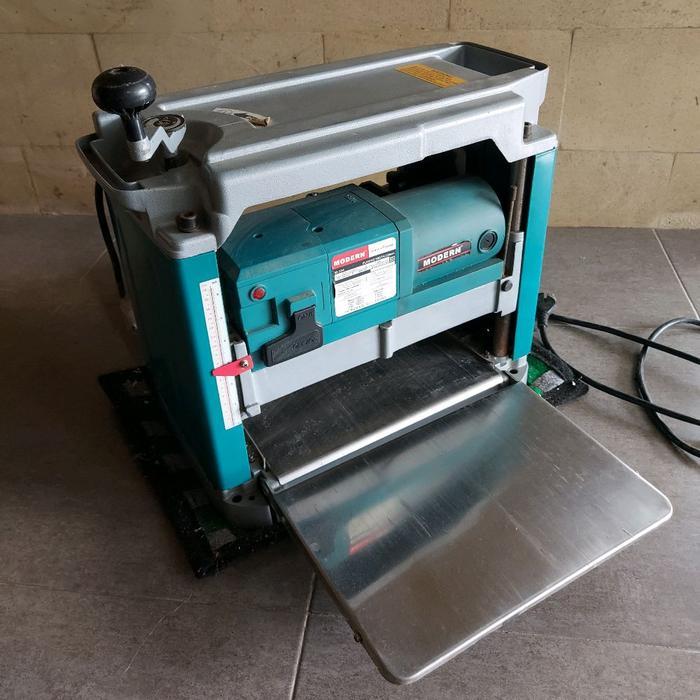 Planer Ketam Serut Kayu Duduk, MODERN Tipe M-304. Murah Berkualitas.