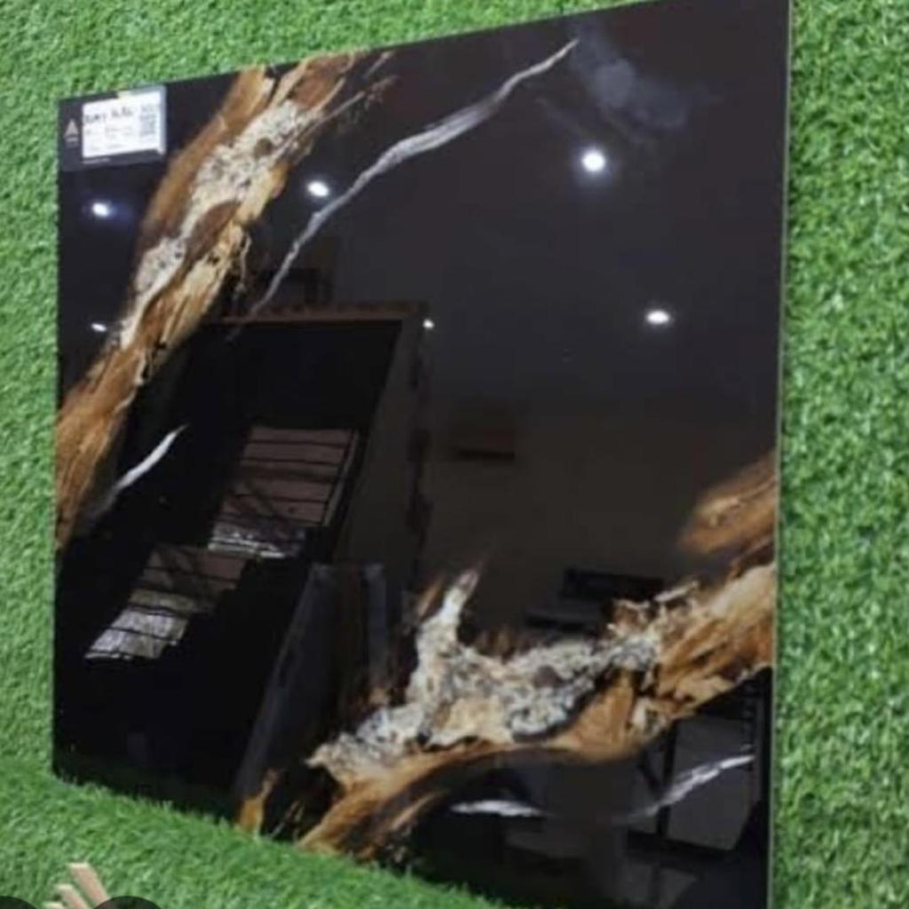 granit Arna 60x60 Divany black Gold