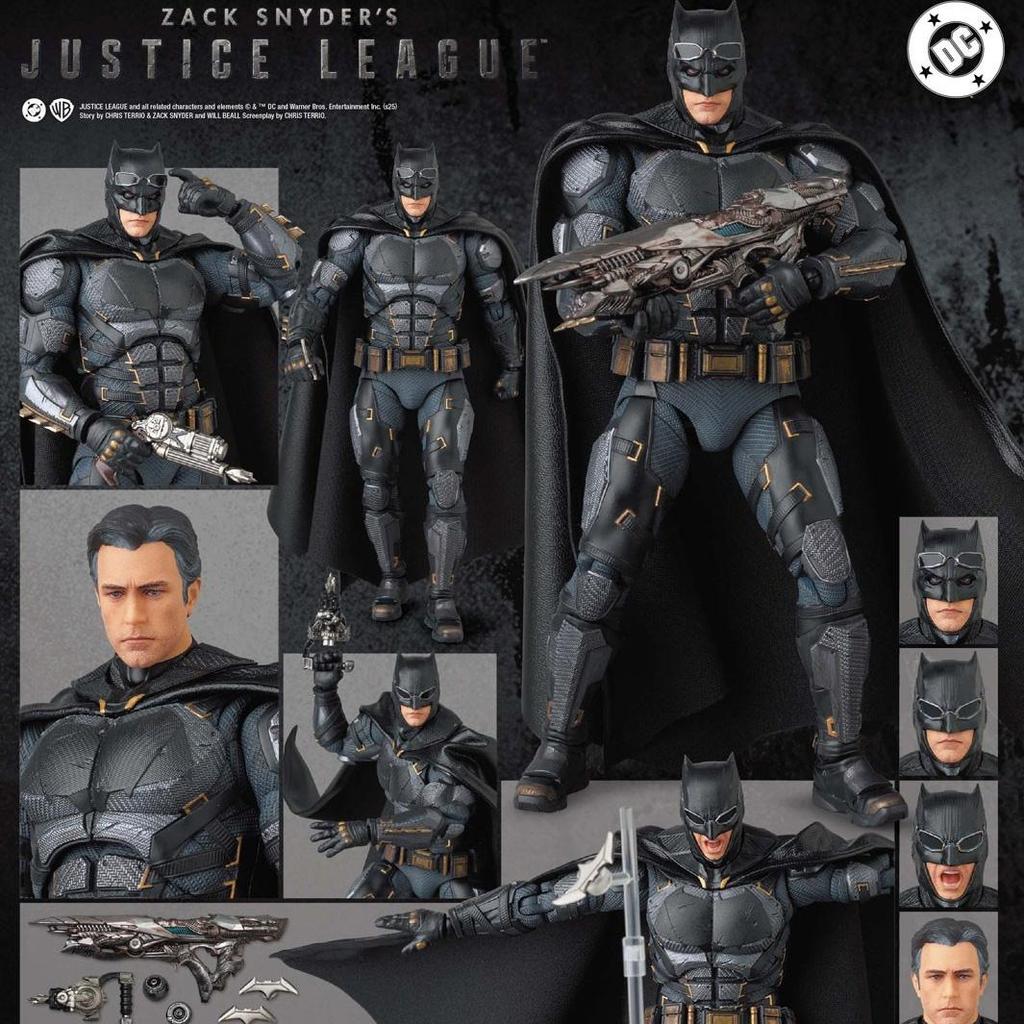 Mafex 272 Batman Tactical Suit ( Zack Snyder`s Justice League Ver. )