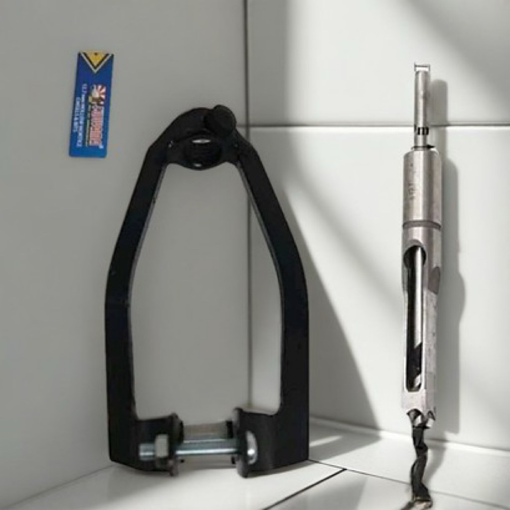 DUDUKAN ADAPTOR MATA BOR BOBOK KAYU ALAT PENJEPIT MATA BOR PAHAT ALAT BOR TANGAN