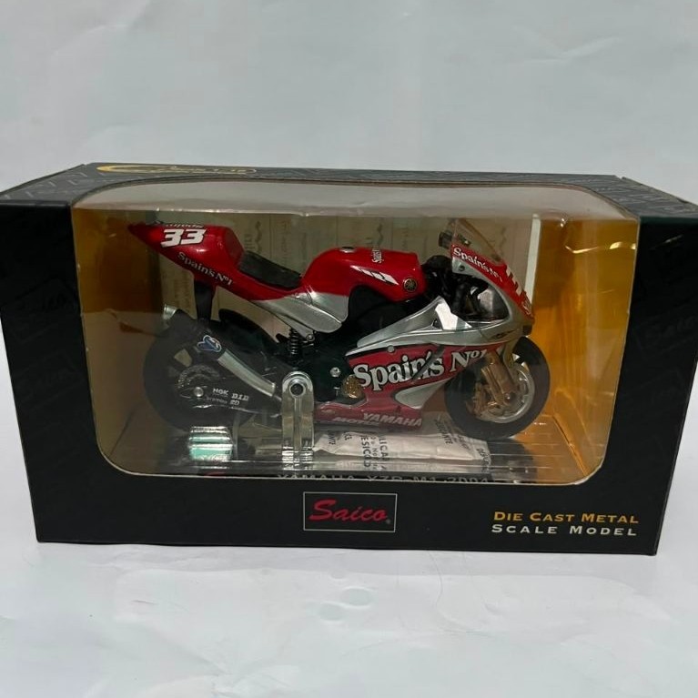Saico MotoGP 1/18 Yamaha YZR-M1 - Marco Melandri 33 Diecast Metal