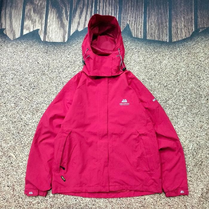 jaket outdoor gunung MOUNTAIN EQUIPMENT GORETEX waterproof merah casual hiking hoodie bisa di lepas 
